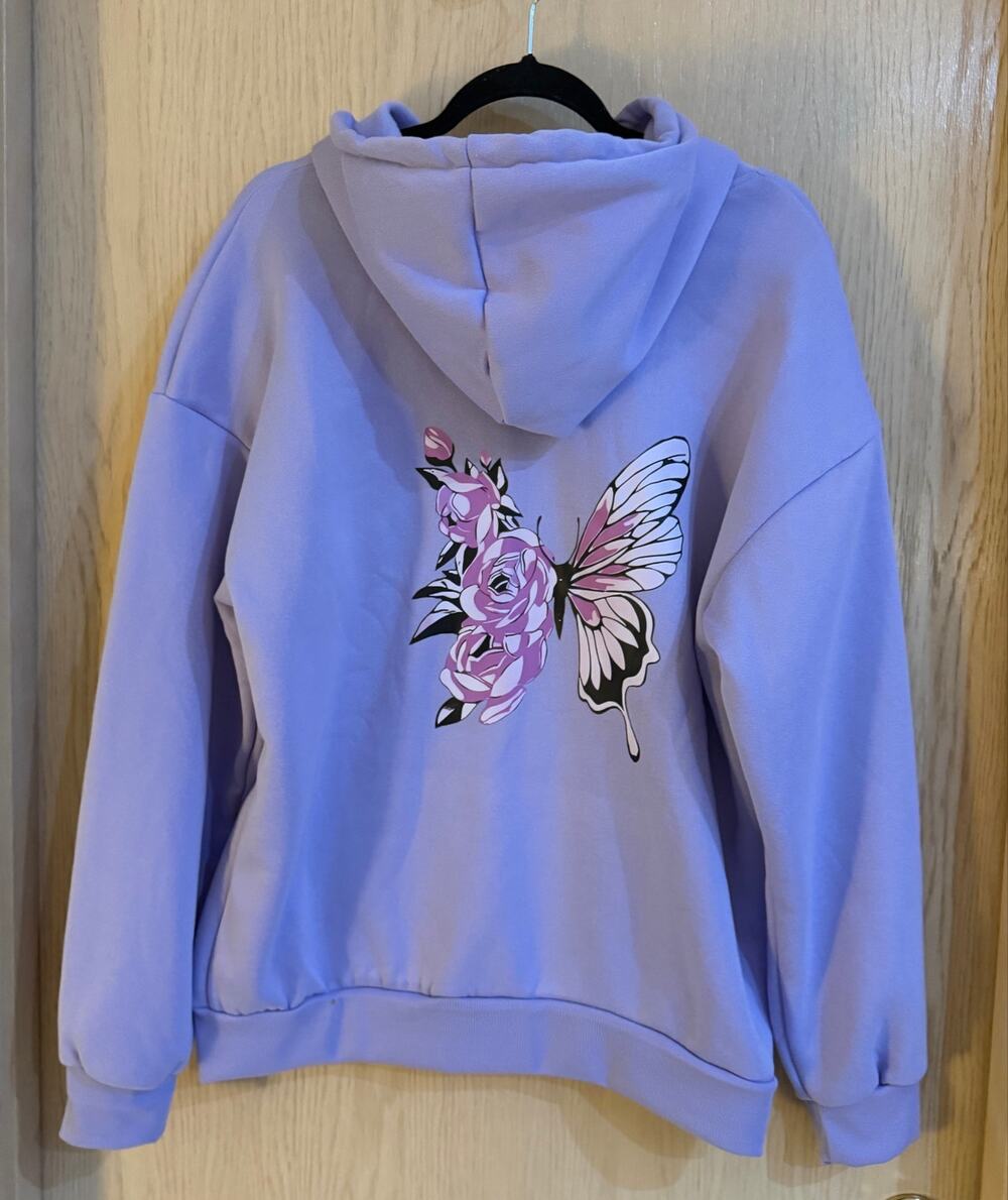 Lavender Floral Butterfly Graphic Hoodie Women’s L Oversized Pullover